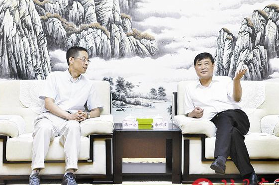 河南驻马店市聘请施一公为科学发展顾问