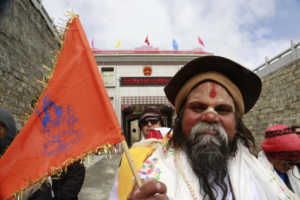 印度官方香客进藏朝圣新线路启动仪式在乃堆拉举行