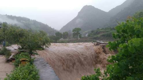 安徽多地风景区遭受强降雨 受损严重