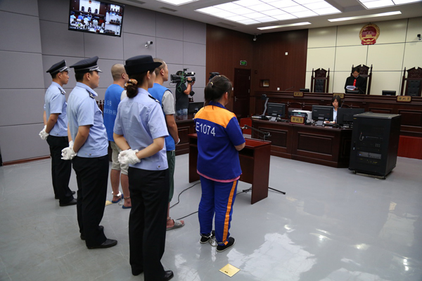 青岛法院对42起毒品犯罪案件公开宣判 51人获刑