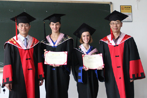 2015云南大学中法交换生项目毕业典礼顺利举行