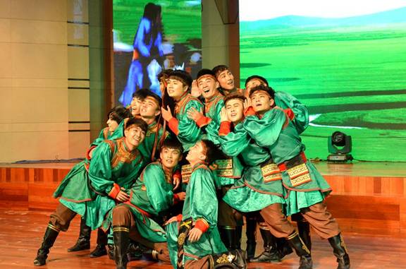 内蒙古师范大学举办庆祝建党94周年文艺晚会
