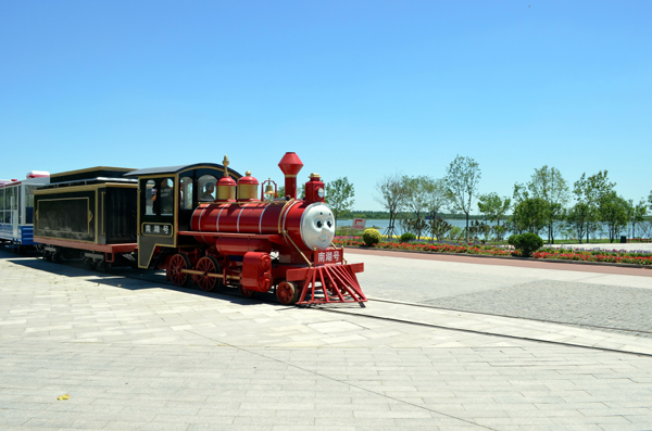 绿博园“南湖号”观光小火车进入运营调试阶段