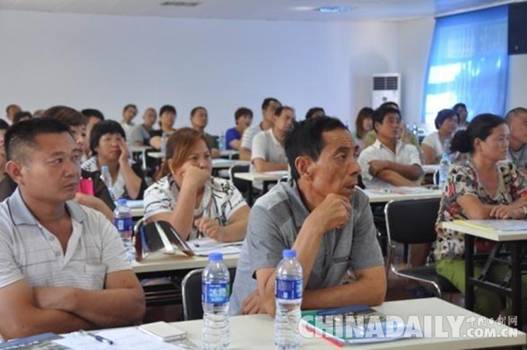 郑州市金水区人社局半年进行再就业培训5000余人次