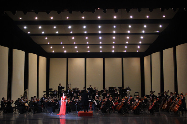 上海歌剧院交响乐团音乐会在玉溪举行