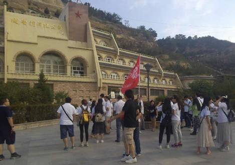 “青年志爱国情”陕西网媒青年参观学习延安新闻纪念馆