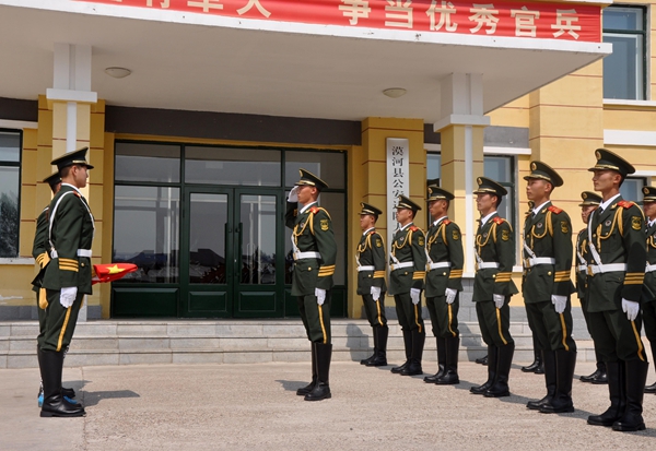 黑龙江北极边防：建军节“国旗”就是最好的礼物