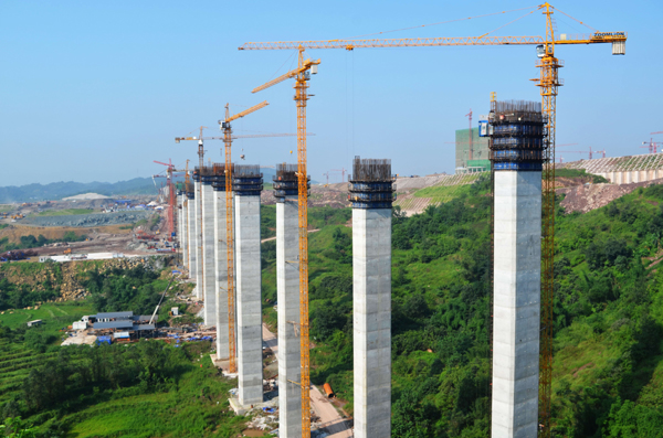 中铁十局承建重庆轨道交通十号线项目完成产值过半 预计明年八月完工