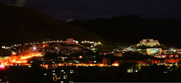珠峰脚下的文化旅游盛会9月启幕 日喀则在蓉邀游客前去体验