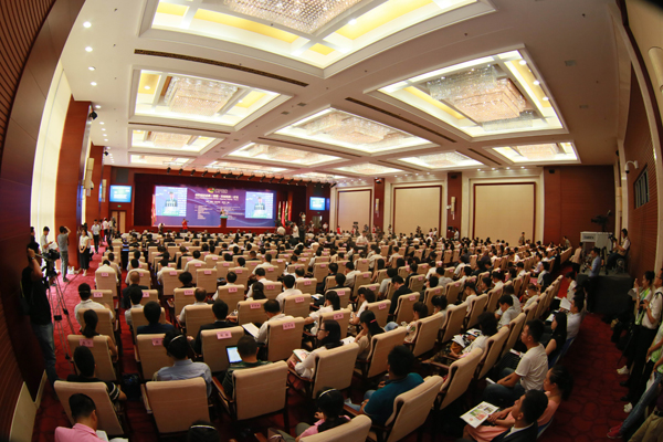 中巴经济走廊（新疆•克拉玛依）论坛在新疆克拉玛依 中巴两国近三百位参会代表