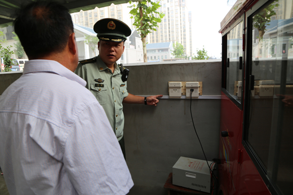 郑州航空港区消防大队跟踪电动车火灾隐患整改工作