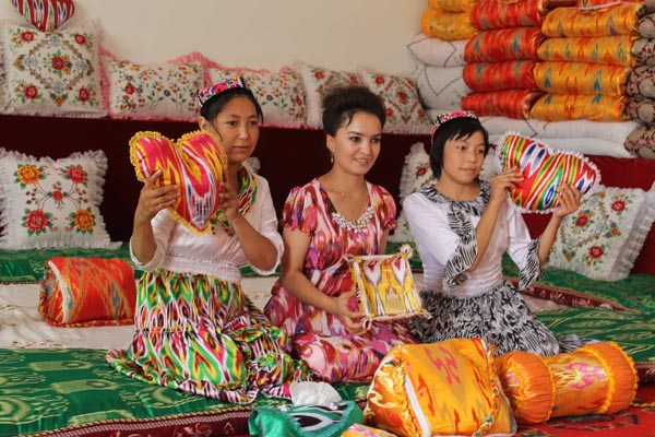艾德莱斯为新疆纺织服装产业开启筑梦之路
