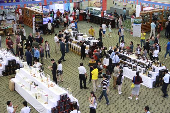 2015贺兰山东麓国际葡萄酒博览会在银川召开