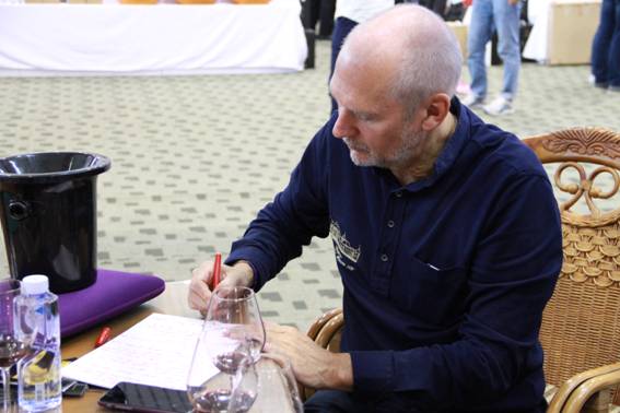 2015贺兰山东麓国际葡萄酒博览会在银川召开