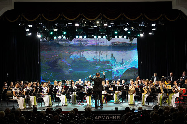 俄罗斯喀山爱乐音乐厅首次上演中国民乐