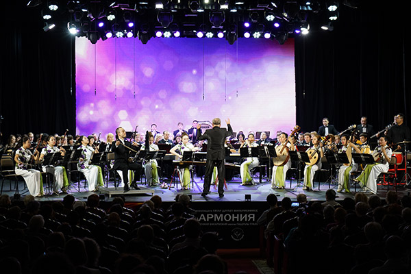 俄罗斯喀山爱乐音乐厅首次上演中国民乐