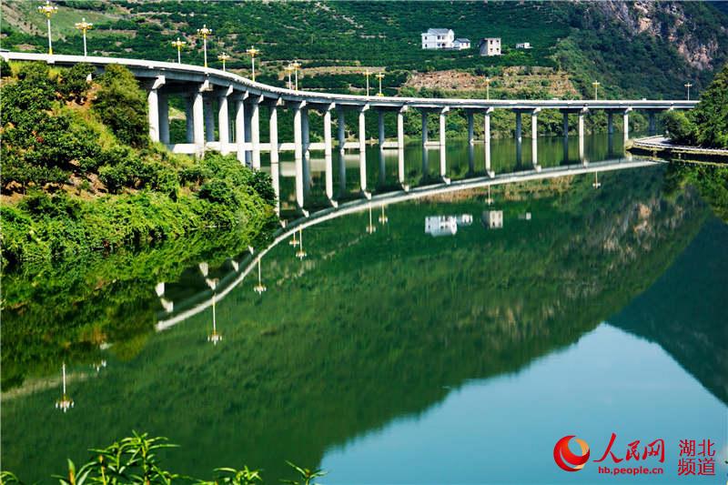 湖北兴山“最美水上公路”成为鄂西旅游新景点（图）