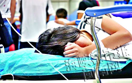 泉州七中多名学生腹痛送医　食堂暂停营业待调查