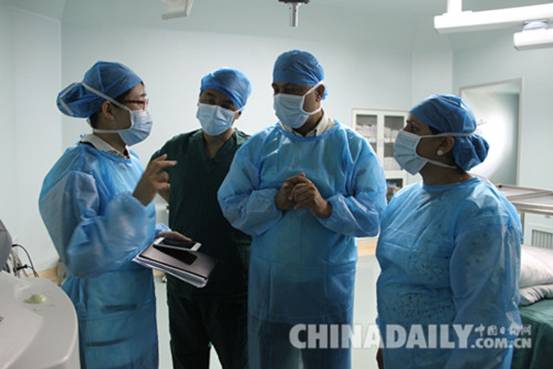 第二批尼方医护人员到河北省胸科医院进修