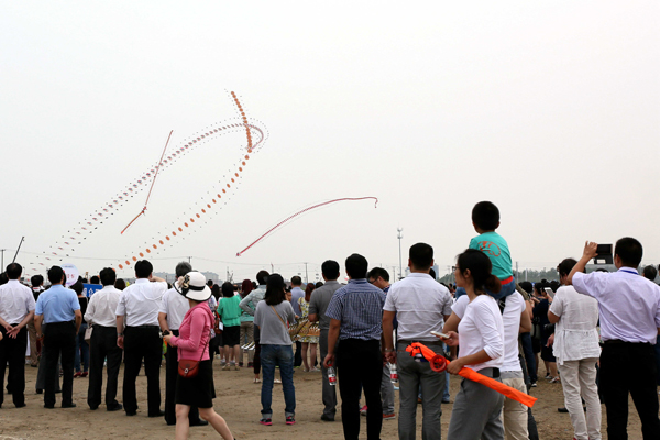 第十六届国际风筝会在如东举行