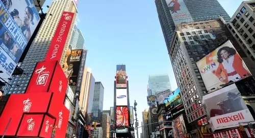 66个走向世界的中国品牌荣登纽约时代广场，春舞枝被世界瞩目