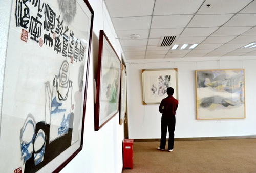 湖南当代国画名家作品展在长沙举行