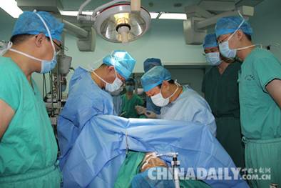 河北省人民医院成功实施一高难度马方综合征手术