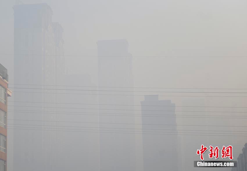 中国东北现雾霾 长春成“雾都”
