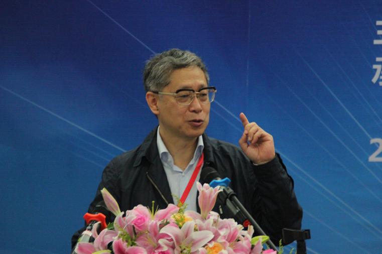 国际化信息化进程中基础教育发展校长高峰论坛在苏国外举行