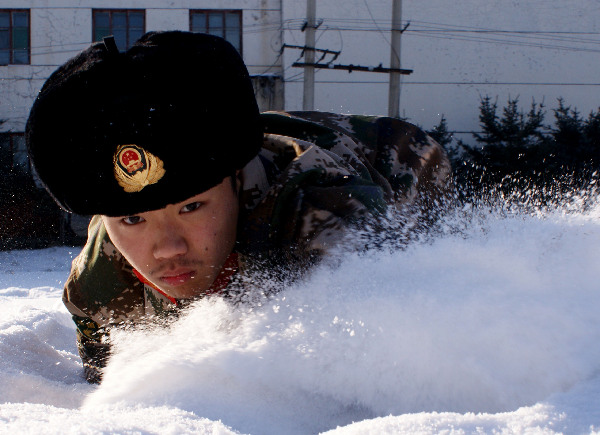 立冬，雪野练兵