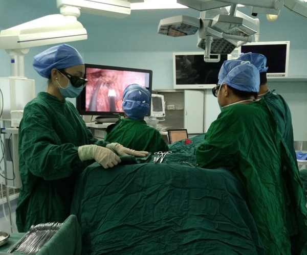 深圳三院完成全市首例3D胸腔镜手术 高危者应每年增加CT筛查