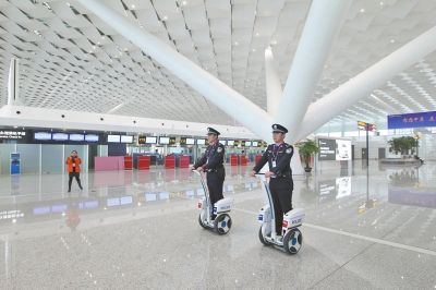 郑州机场T2航站楼4天后启用 首趟航班郑州飞青岛