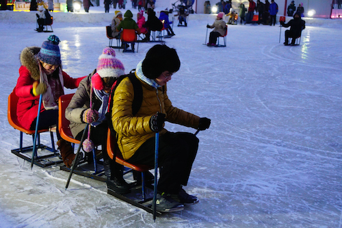 哈尔滨冰雪大世界冰雪娱乐项目尽享欢乐无限