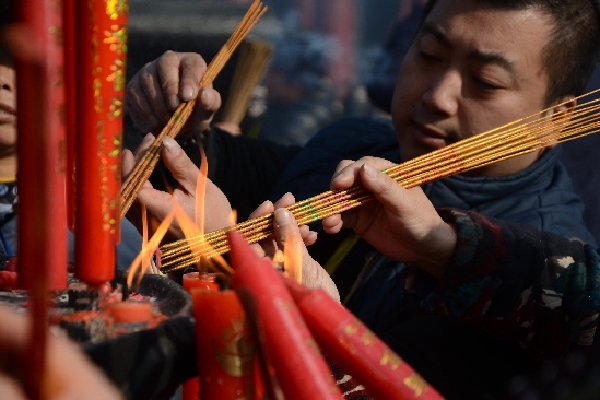 浙江万人新年祈福团冬游黄山 为史上单次最大旅游团