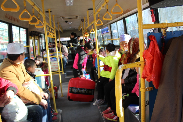 甘肃平凉市：一名公交司机眼中的城市变迁
