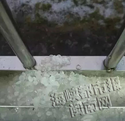 风雨潮雷雹雾轮番虐闽 泉州沿海今明短时阵风可达10级