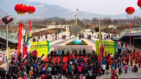 第33届潍坊国际风筝会华东地区选拔赛启动仪式在青岛李沧区举办