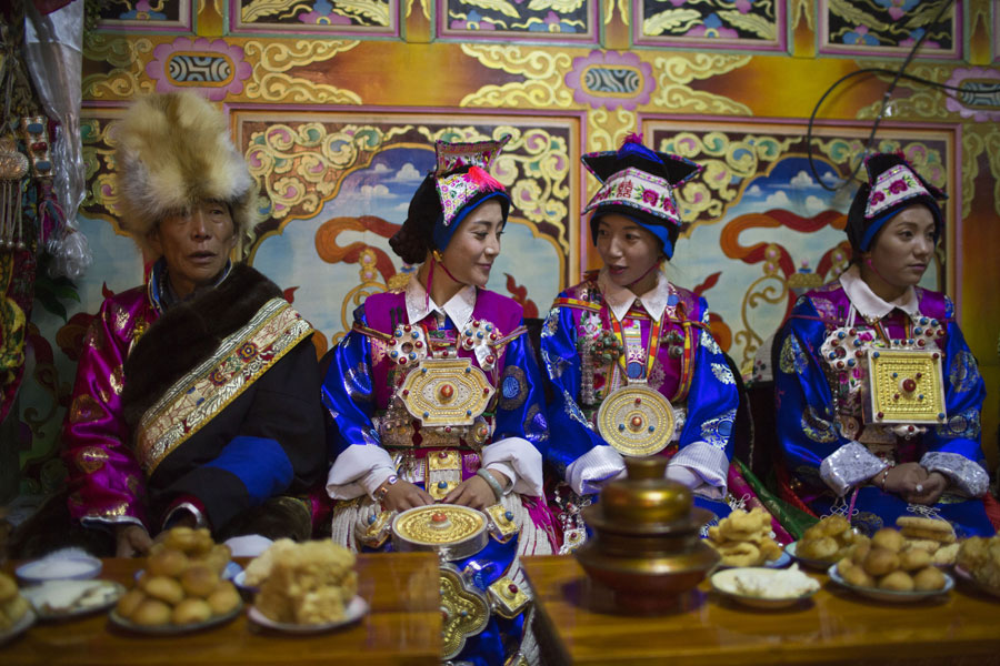 记香格里拉春日里的一场“藏族情怀”婚礼