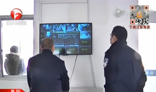 窃贼分赃不均起内讧举报同伙 女子派出所里偷警察手机 细数那些“另类”小偷