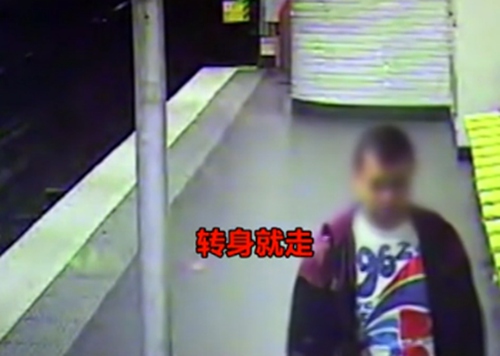 窃贼分赃不均起内讧举报同伙 女子派出所里偷警察手机 细数那些“另类”小偷