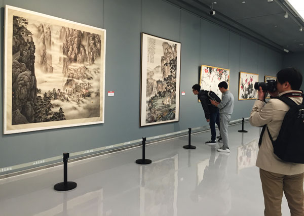 “首届鲁津国画艺术展”在山东美术馆开幕
