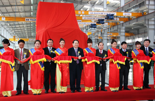 中国重汽产品在越南KD组装下线