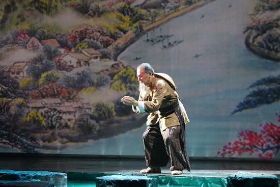 大型民俗舞台剧《浏水人家》在长沙首演