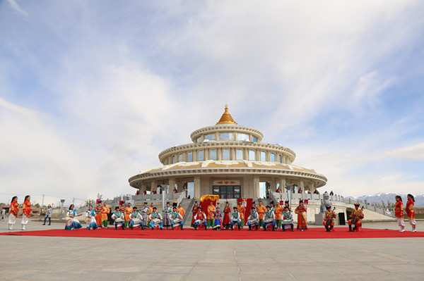 “史诗塔城”和布克塞尔：蒙古英雄江格尔之乡