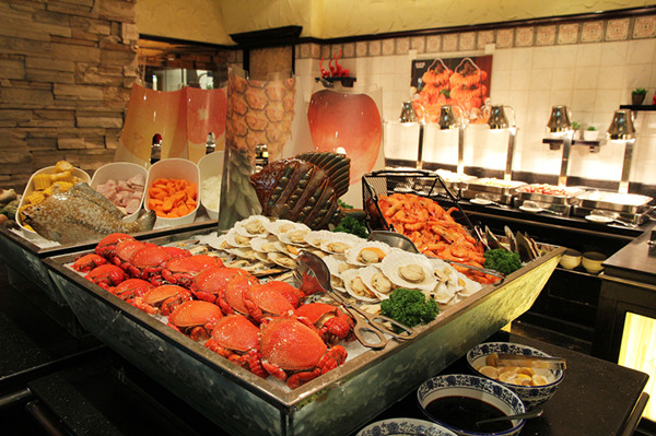 赴“海鲜”盛宴 在香格里拉大酒店咖啡苑幸福一“夏”