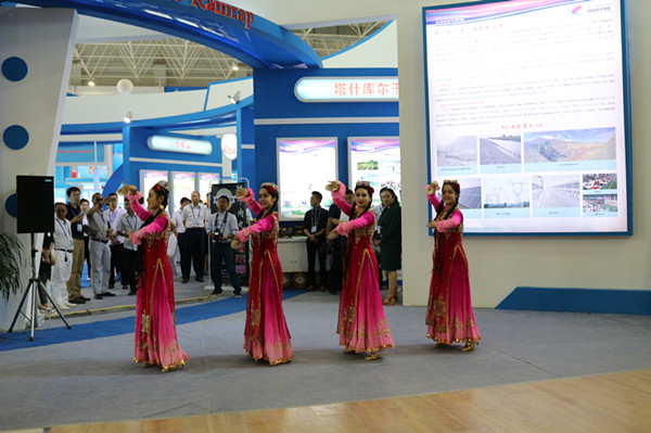 第十二届新疆喀什·中亚南亚商品交易会举办