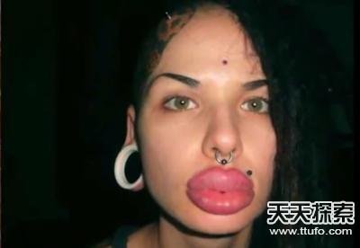 逆天!俄罗斯美女腿长1米32 人体之最颠覆世界