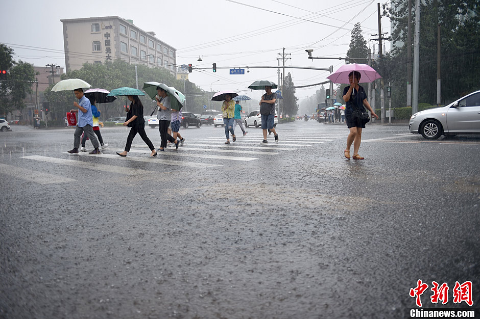 北京发布暴雨黄色预警 局地有大暴雨