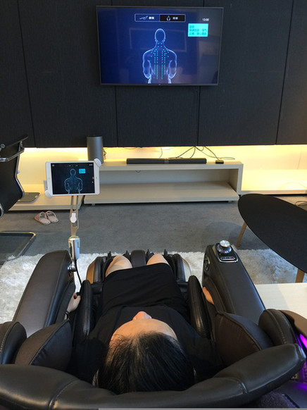 厦门蒙发利科技公司研发人工智能按摩椅 引领健康时代