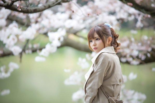 岛国女Coser童颜巨乳麻烦不断 挤电车经常被“揉胸”